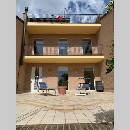 Vila Tenuta Biancucci Torano Nuovo